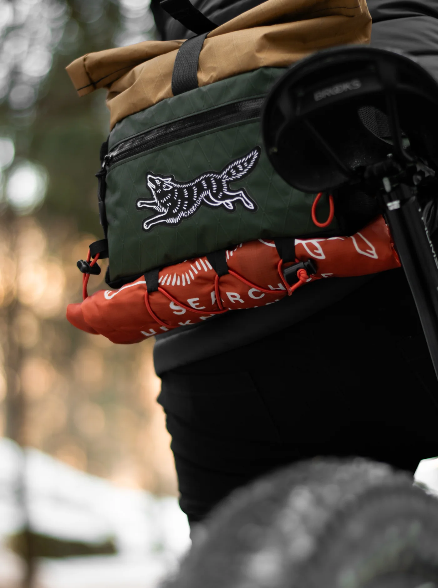 Jaunt Roll-Top Hip Pack - Olive/Coyote - Image 15