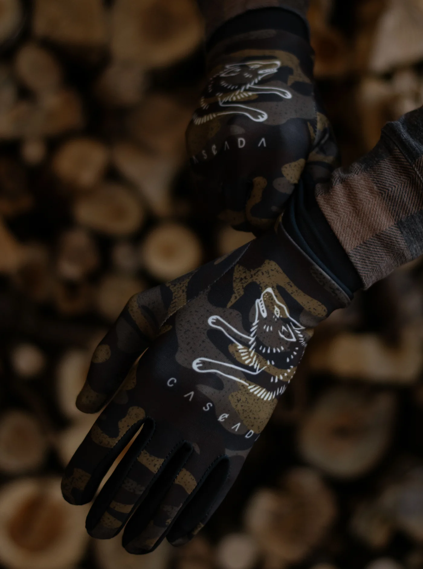 Mid-Weight Gloves - Woodland - Image 5