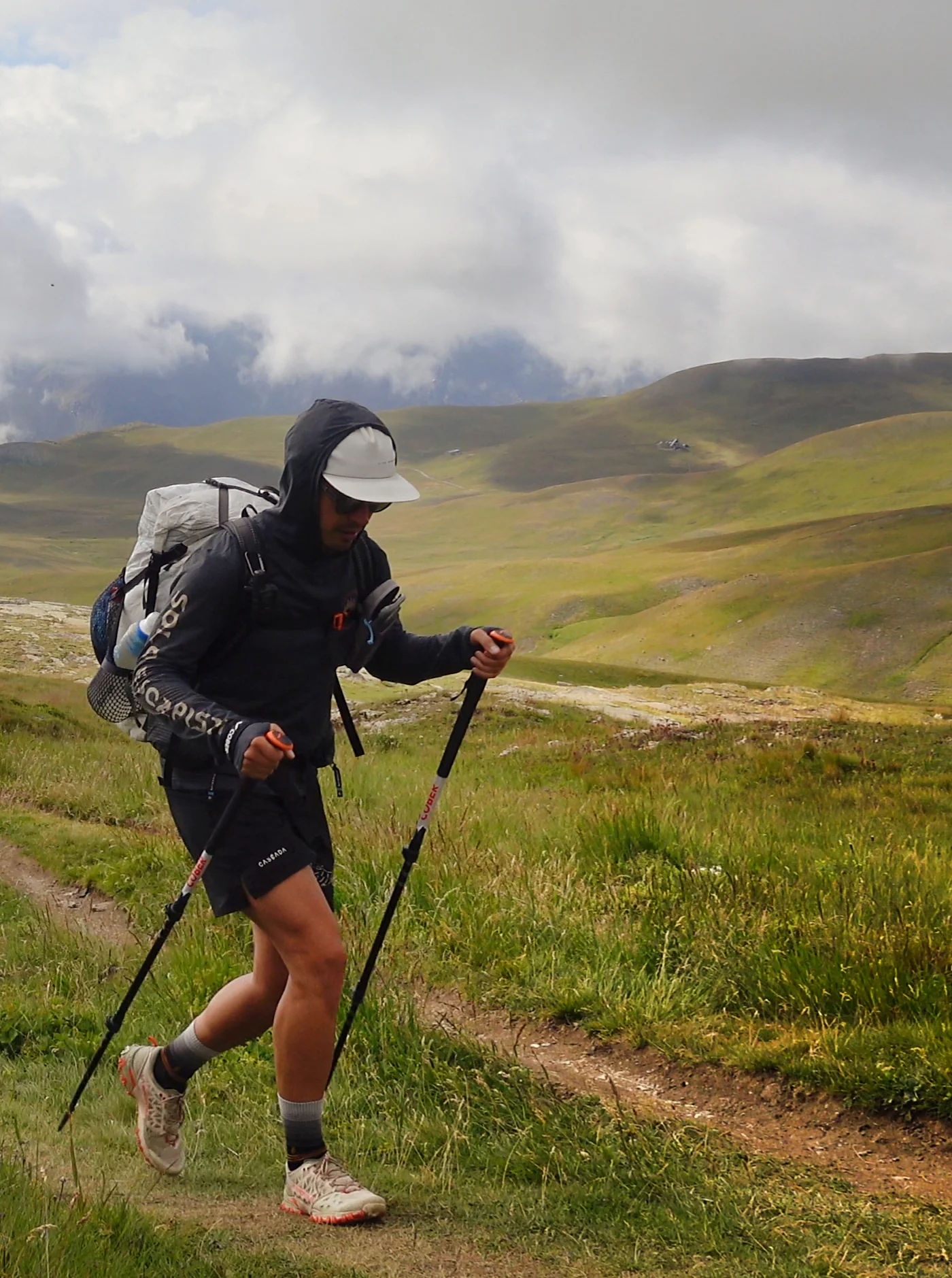 Trail T-Shirt Hoodie - Solo Escapism - Image 12