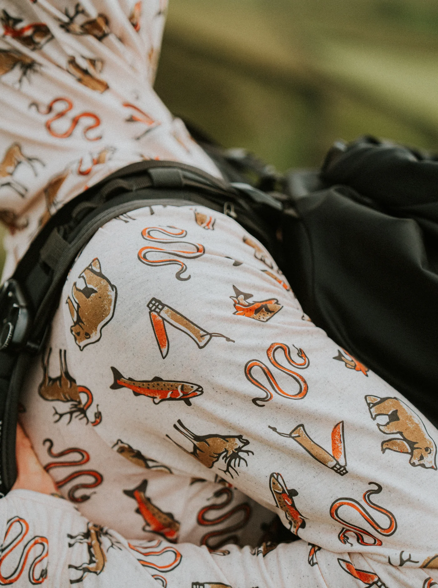 Trail T-Shirt Hoodie - Wild Wander - Cream - Image 7