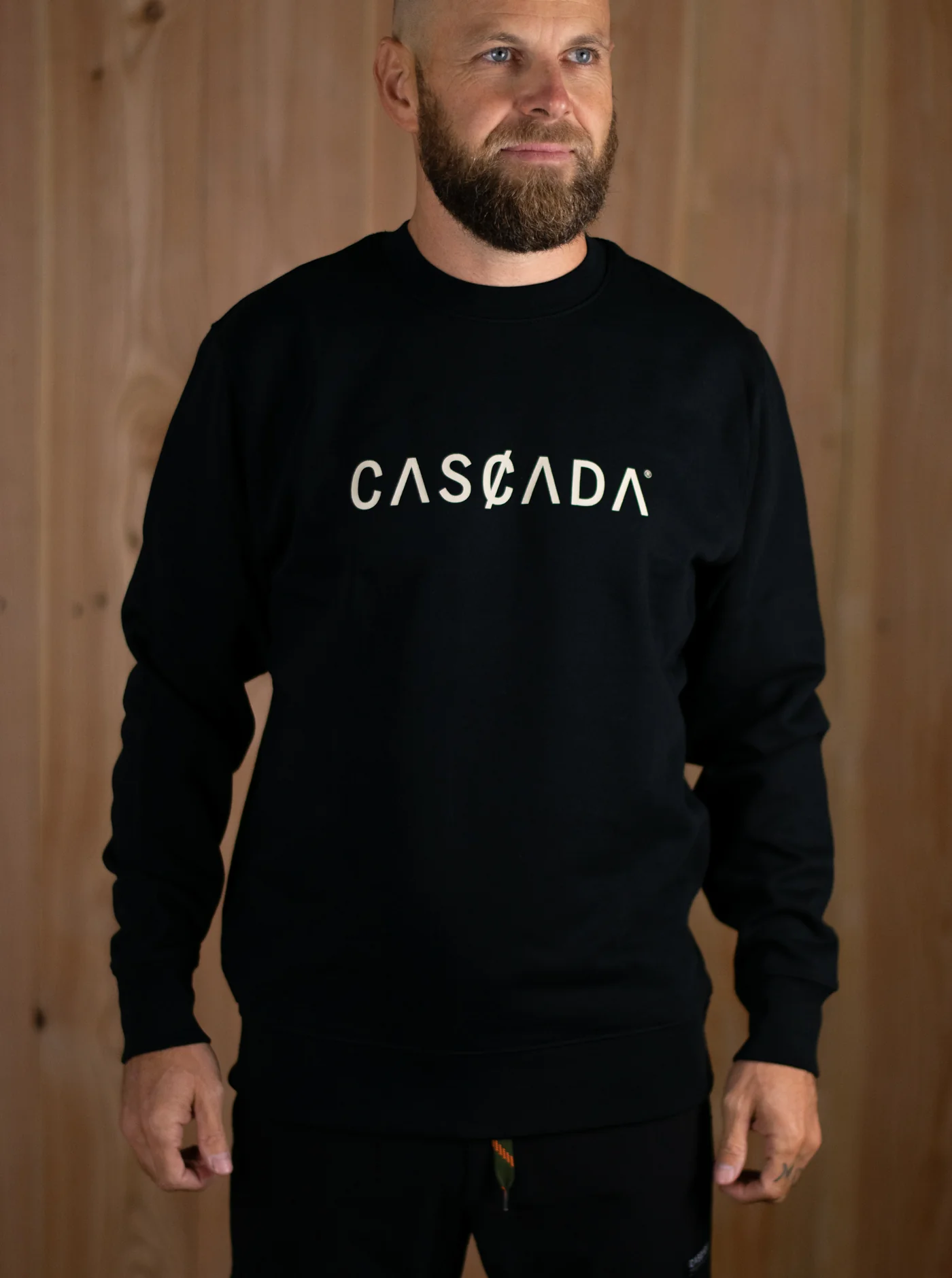 Unisex Classic Crew - Wolfhead - Image 4